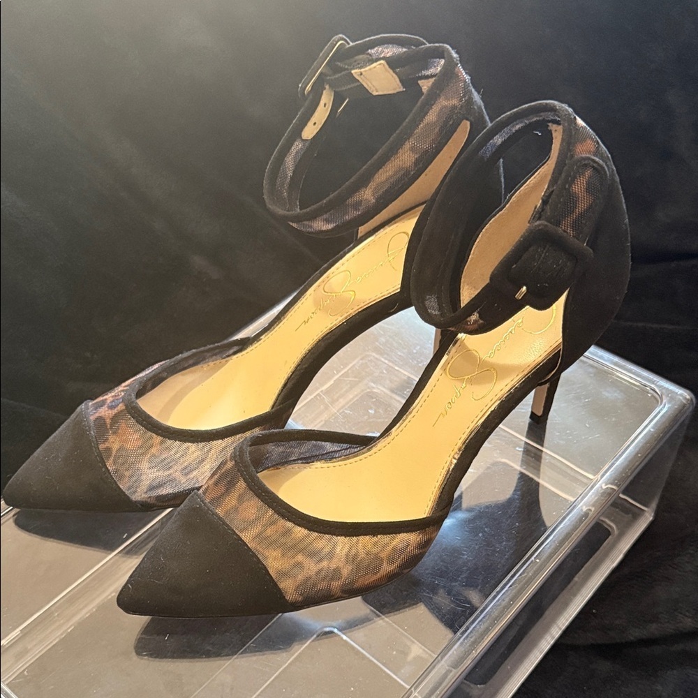 NEW JESSICA SIMPSON Size 7m Black Multi Leopard Ankle Strap Shoes